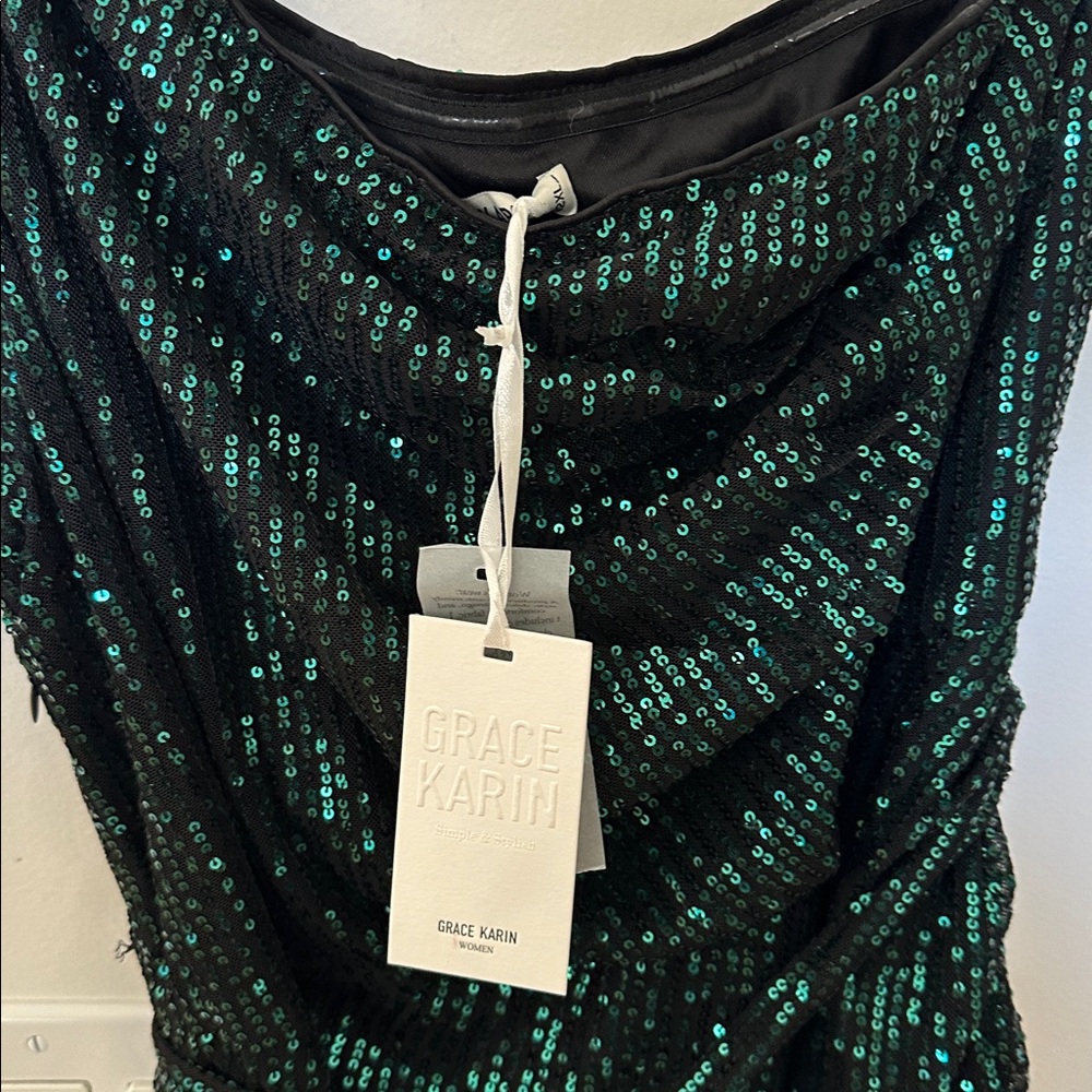 Grace Karin One-Shoulder Green Sequin Dress - Picture 4 of 4